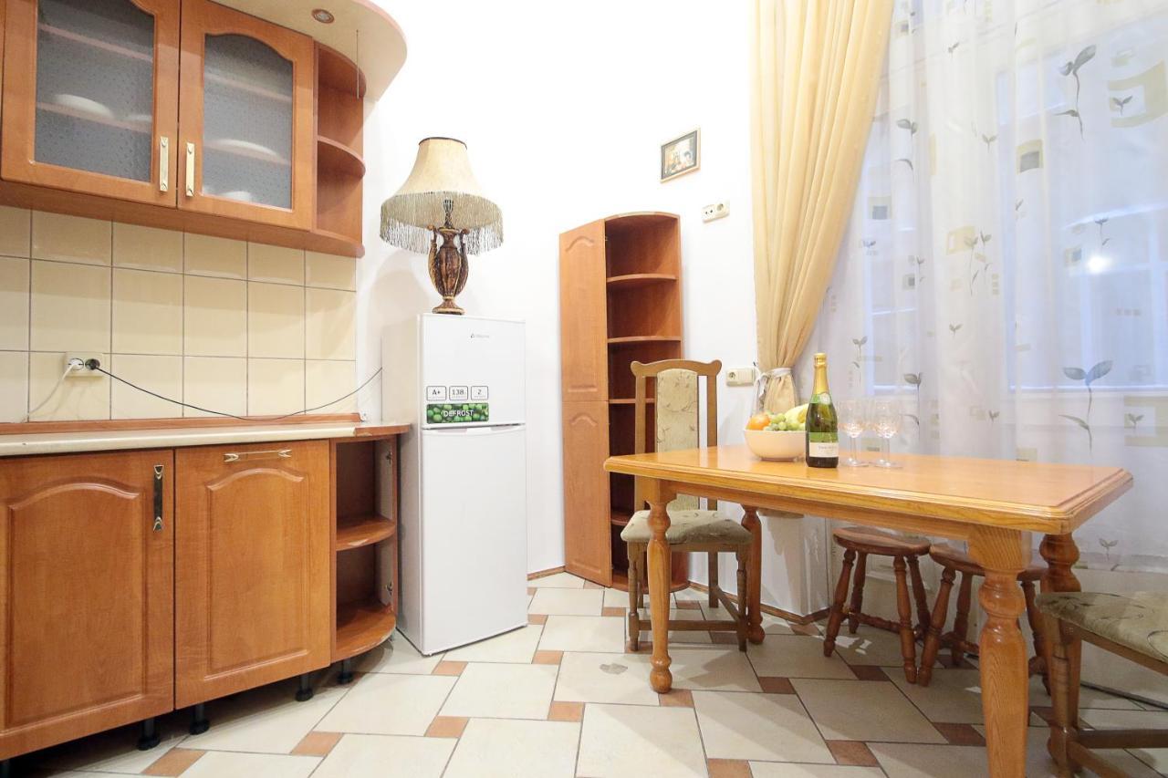 Pro Apartments 12213 利沃夫 外观 照片