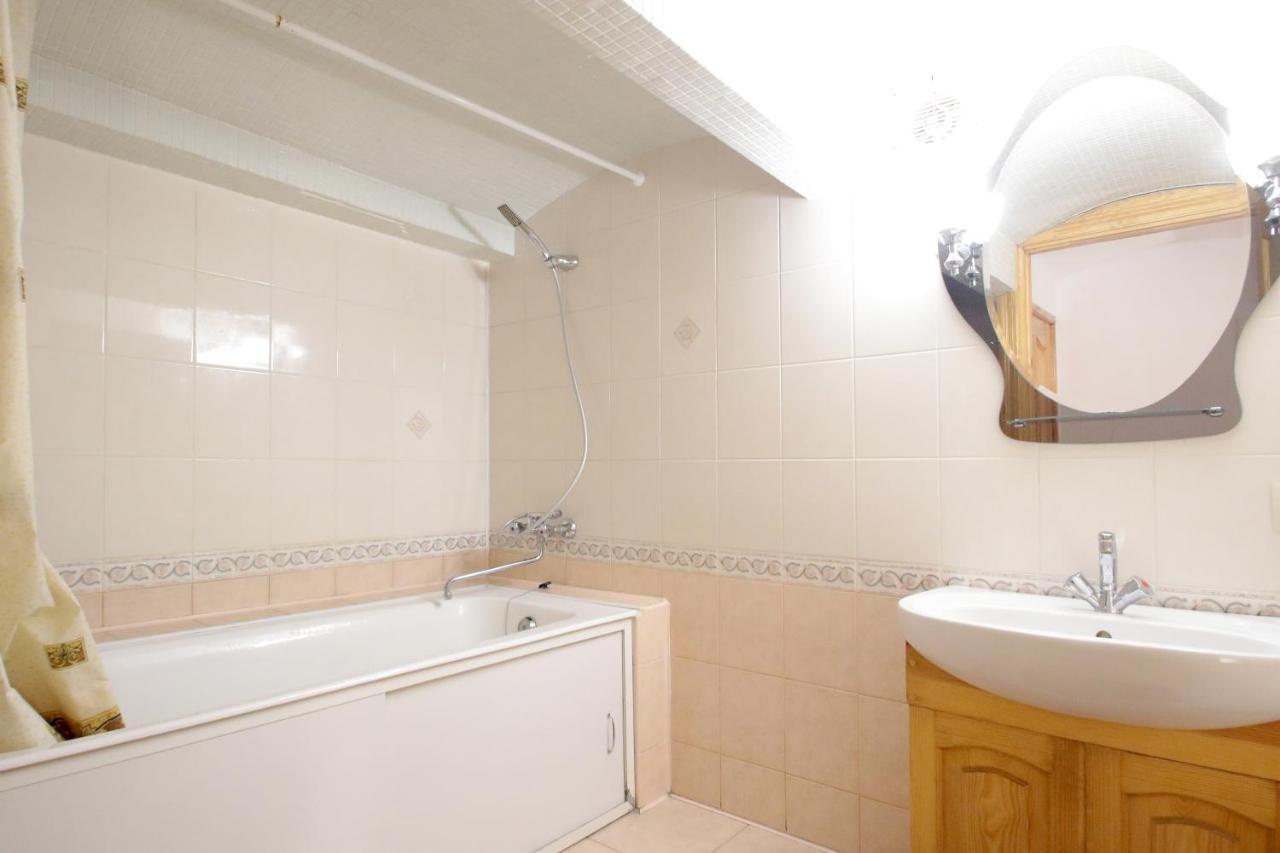Pro Apartments 12213 利沃夫 外观 照片